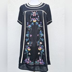 Umgee Linen Floral Embroidered Black Shift Dress Size Medium